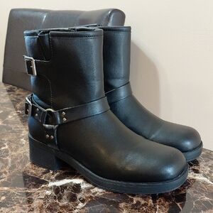 Unr8ed Women's Size 9M Black Harvast Booties